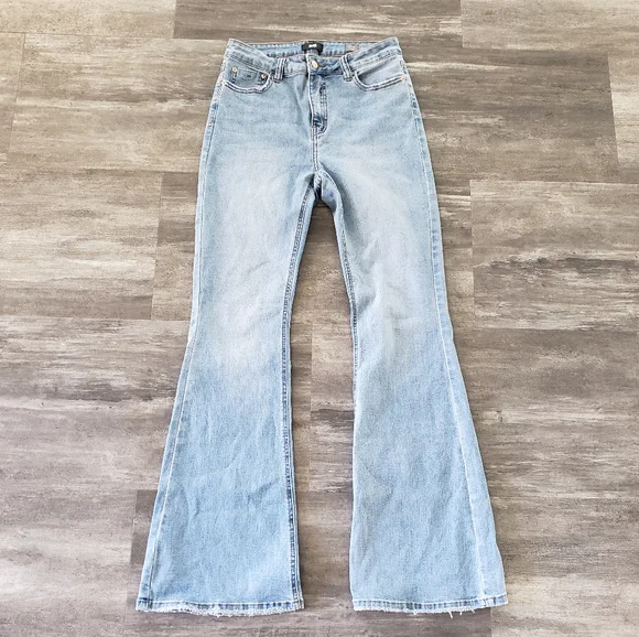 Denim I&M Black Label Mid Rise Flare Jean - Picture 1 of 3